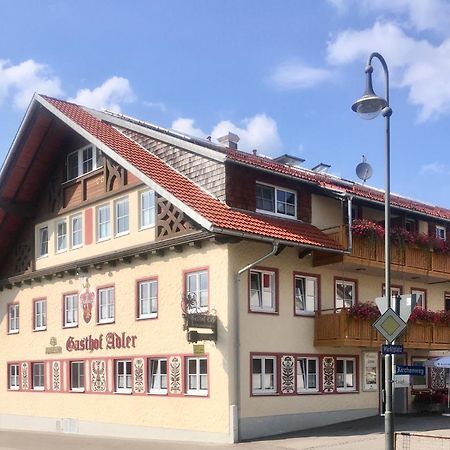 Готель Gasthof Adler Unterthingau Екстер'єр фото