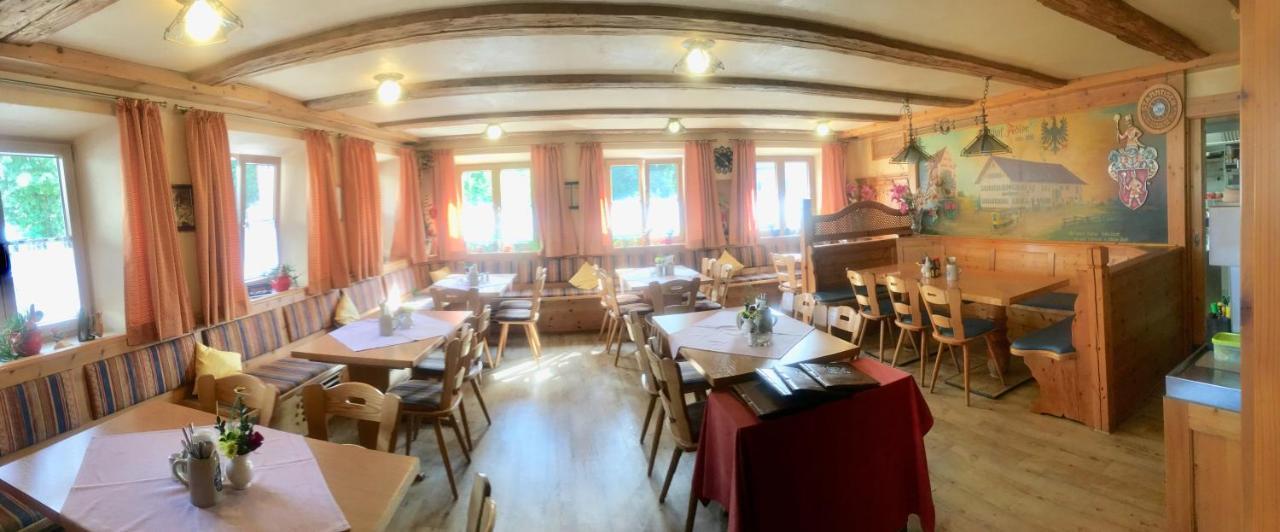 Готель Gasthof Adler Unterthingau Екстер'єр фото